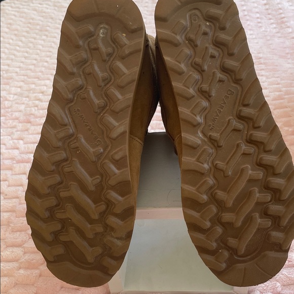 BearPaw Women's Brown Suede Lace Up Boots - Picture 6 of 11